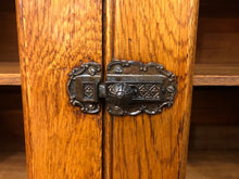 Load image into Gallery viewer, Oak Flatwall Cupboard