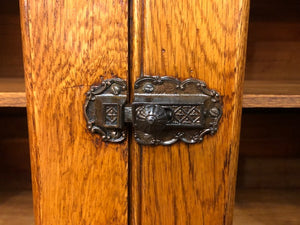 Oak Flatwall Cupboard