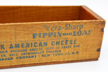 Load image into Gallery viewer, Bordon&#39;s Cheese Box